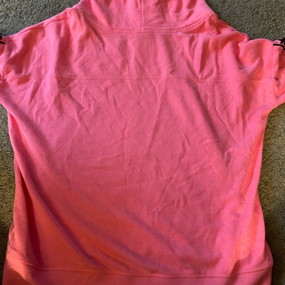 Pink sweater - Picture 3 of 4